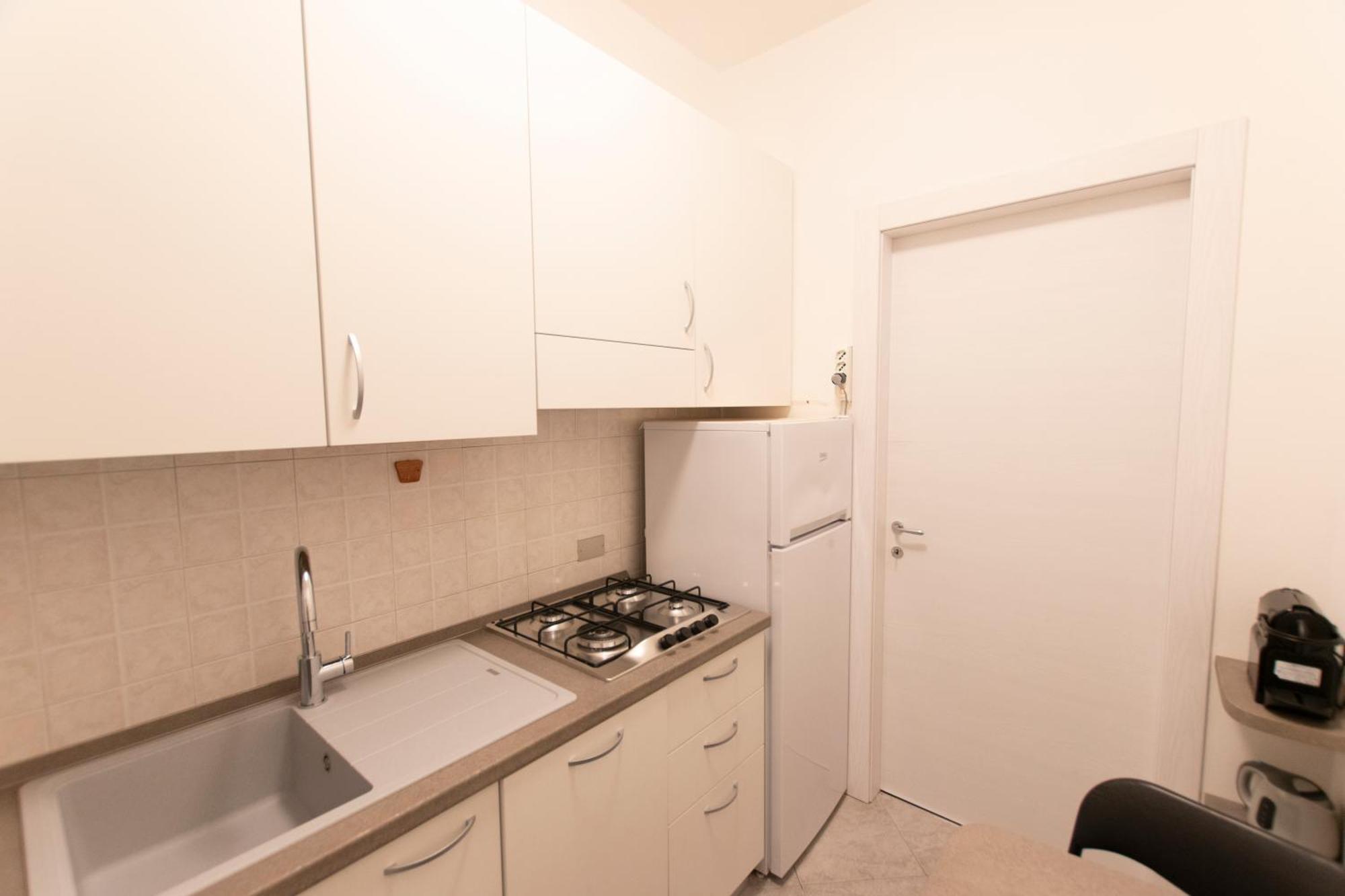 Ihost Apartment - Lodi 47 Милан Экстерьер фото